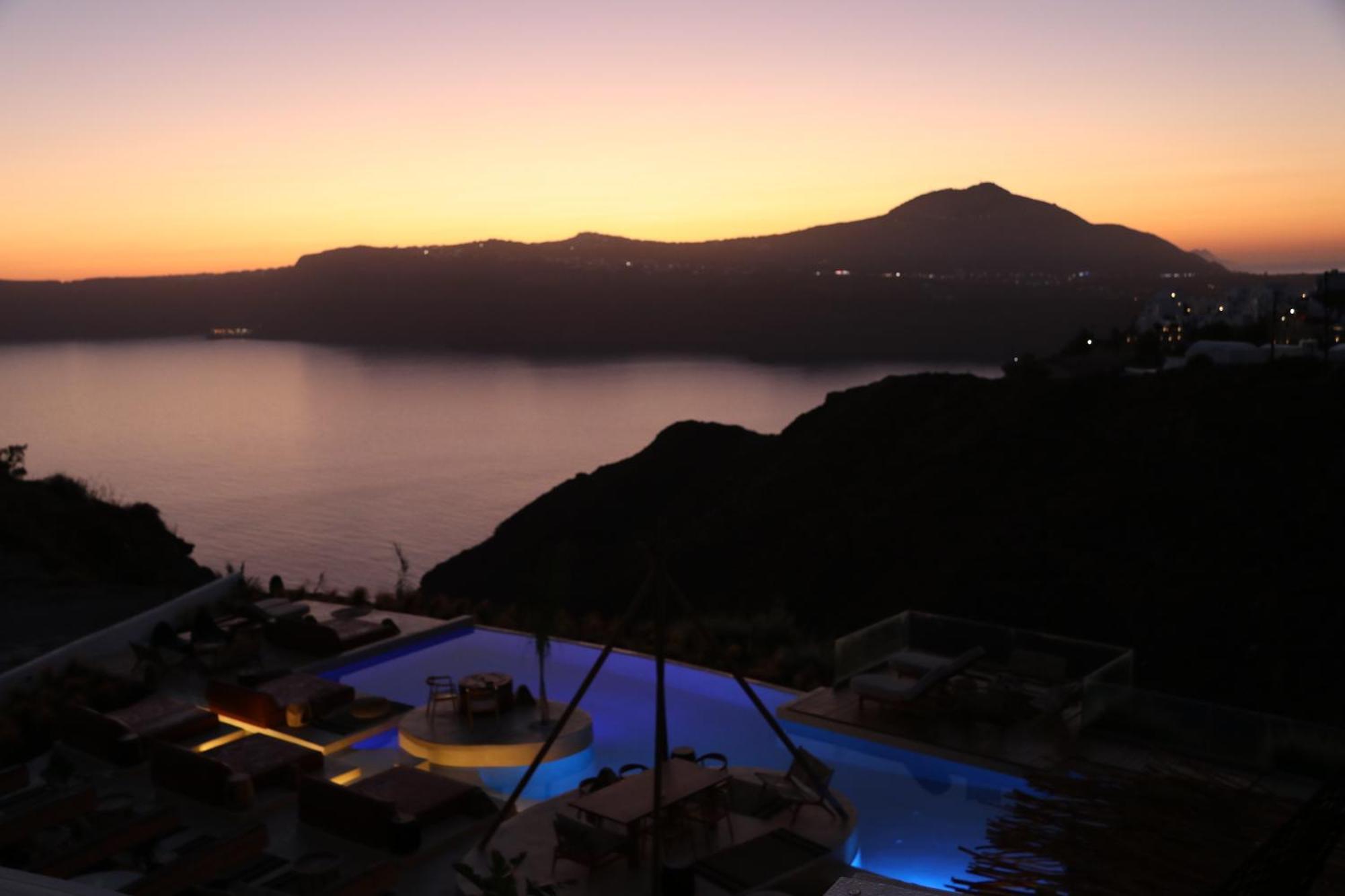 Divino Caldera Hotel Akrotírion Exterior foto