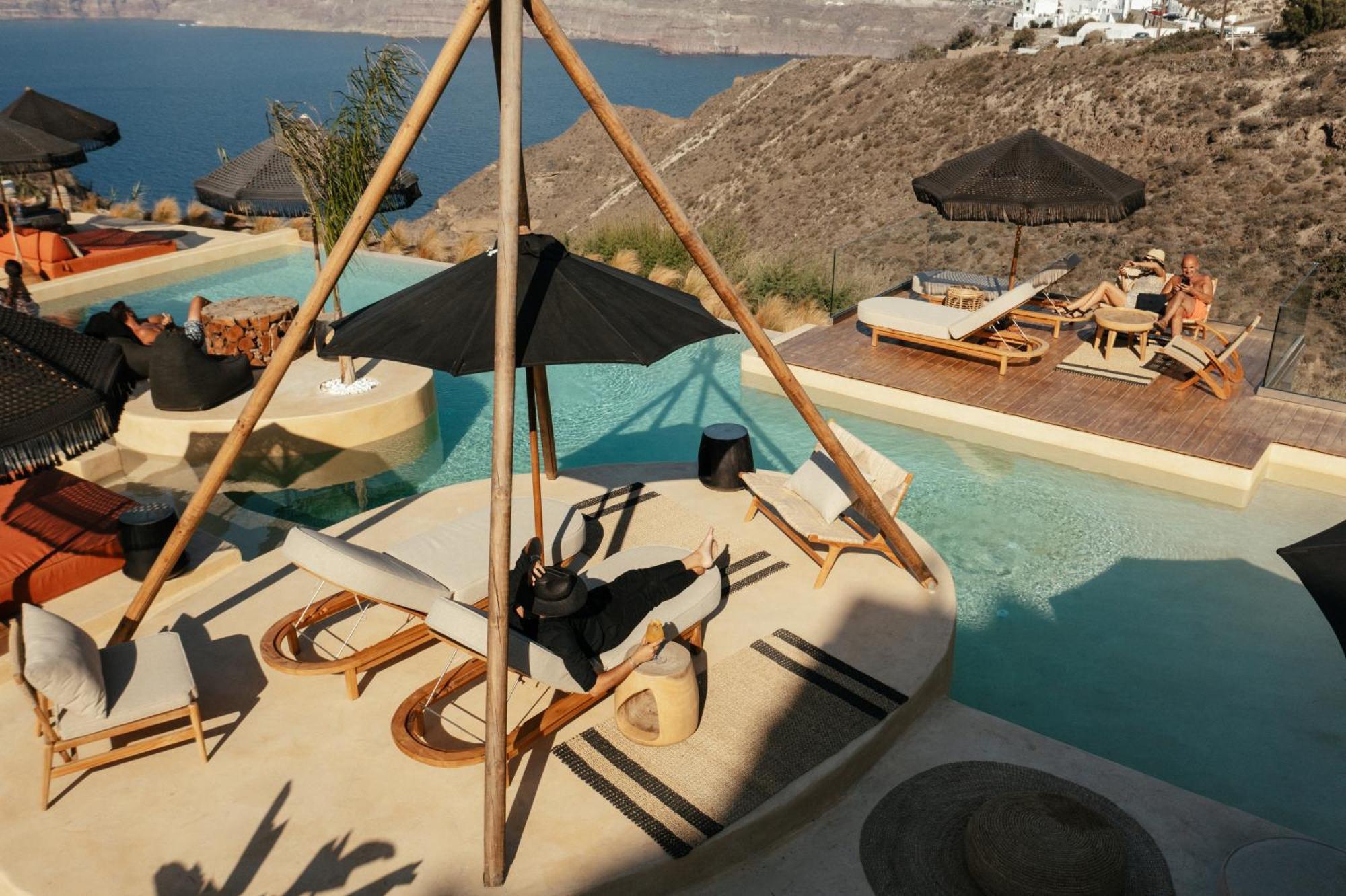Divino Caldera Hotel Akrotírion Exterior foto
